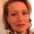 Emmanuelle C.